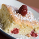 Moelleux à la crème de nougat blanc et aux framboises