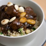 Mijoté d’Agneau aux Pruneaux et Amandes