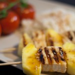 Brochettes d’Espadon à l’Ananas, Sauce Aigre Douce