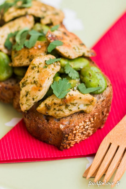 bruschetta feves poulet pesto coriandre