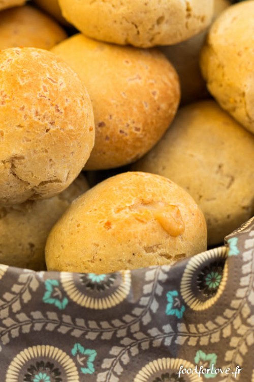 pao de queijo