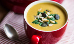 Soupe de Butternut à la Noix de Coco et au Curry
