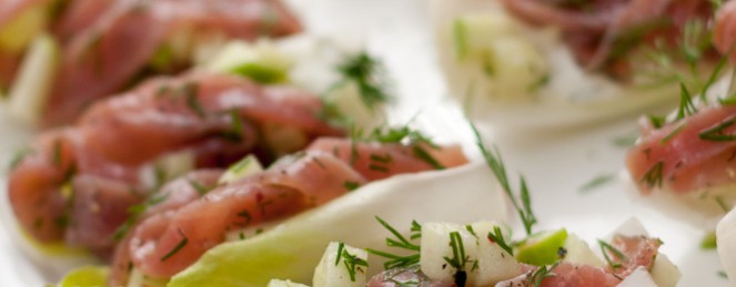 Barquettes d’Endives au Saumon Mariné, Granny et Aneth