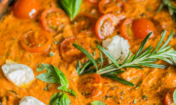 Penne Sans Gluten, Sauce à la Tomate, Ricotta et Courgette